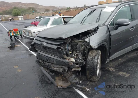 2021 Toyota Rav4 Xle из США, поврежденный, VIN 2T3W1RFV8MC100106